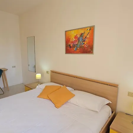Ortensia - Regarda Travel * Lazise